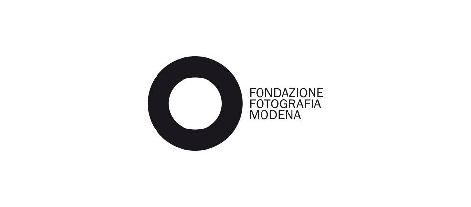 fondazione fotografia modena logo2